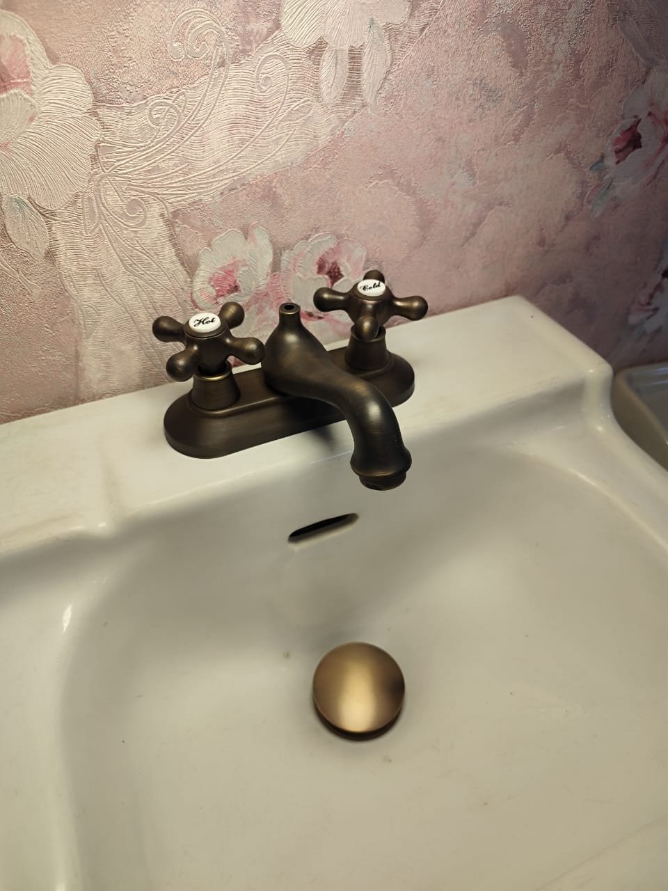 Grifería para lavamanos de mesa