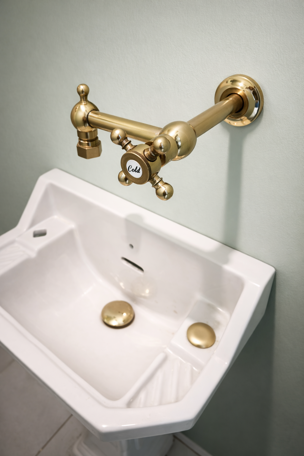 Mezclador 8 pulgadas de pared con manijas palanca en bronce para lavamanos