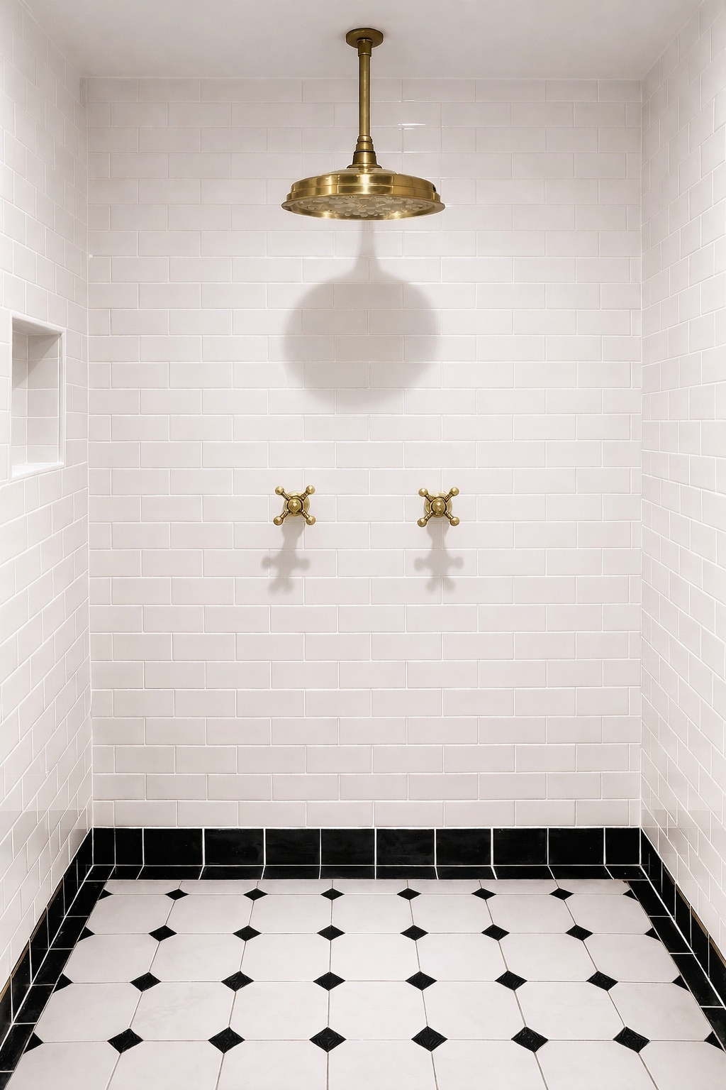 Ducha de techo en bronce con regadera redonda tipo lluvia Sinú Design