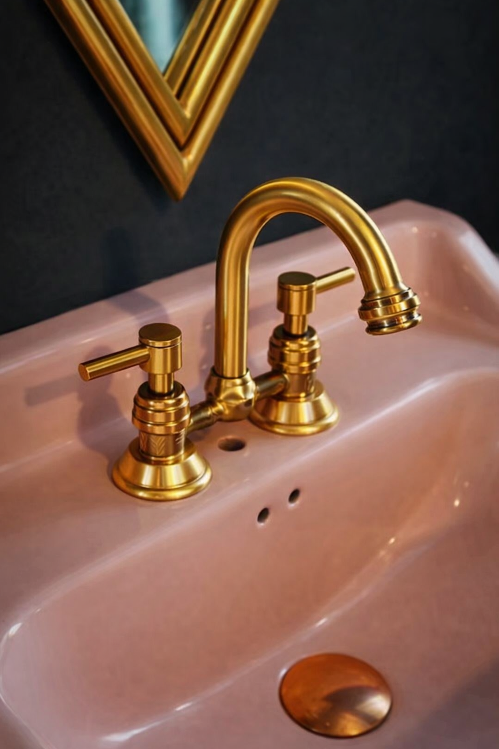 Mezclador 4 pulgadas cuello curvo para lavamanos de mesa