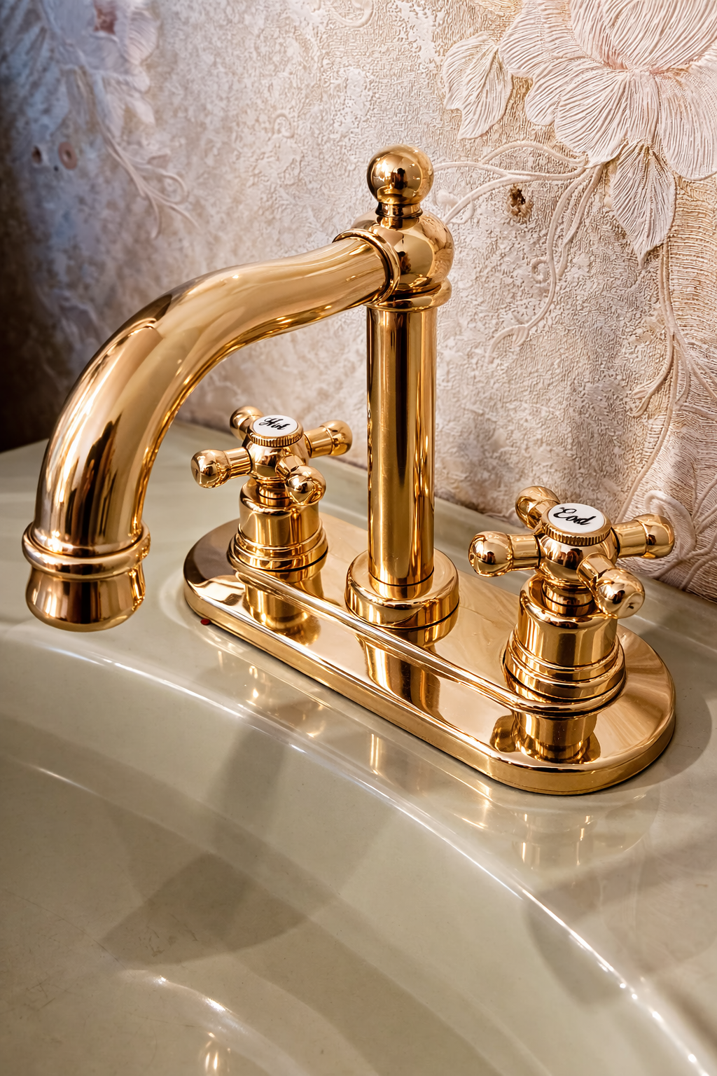 Mezclador 4 pulgadas con manijas en cruz para lavamanos