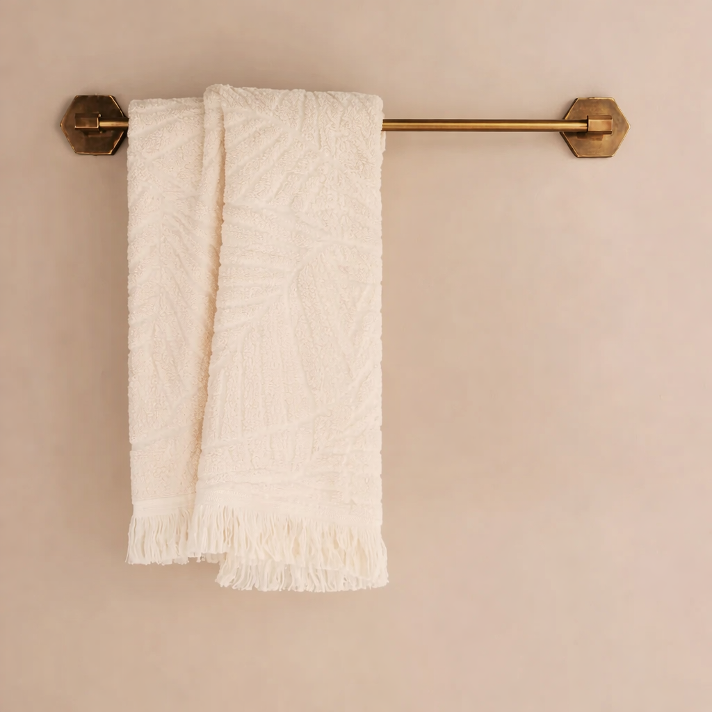 Toallero doble barra en bronce Sinú Design