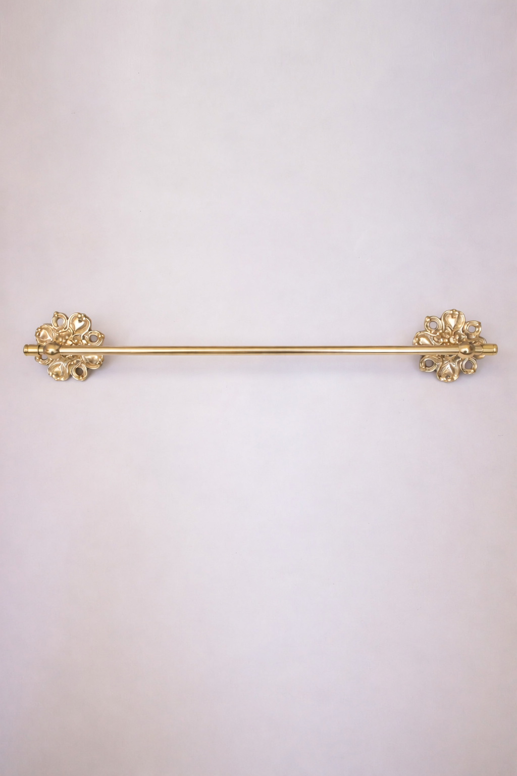 Toallero aro vintage en bronce Sinú Design