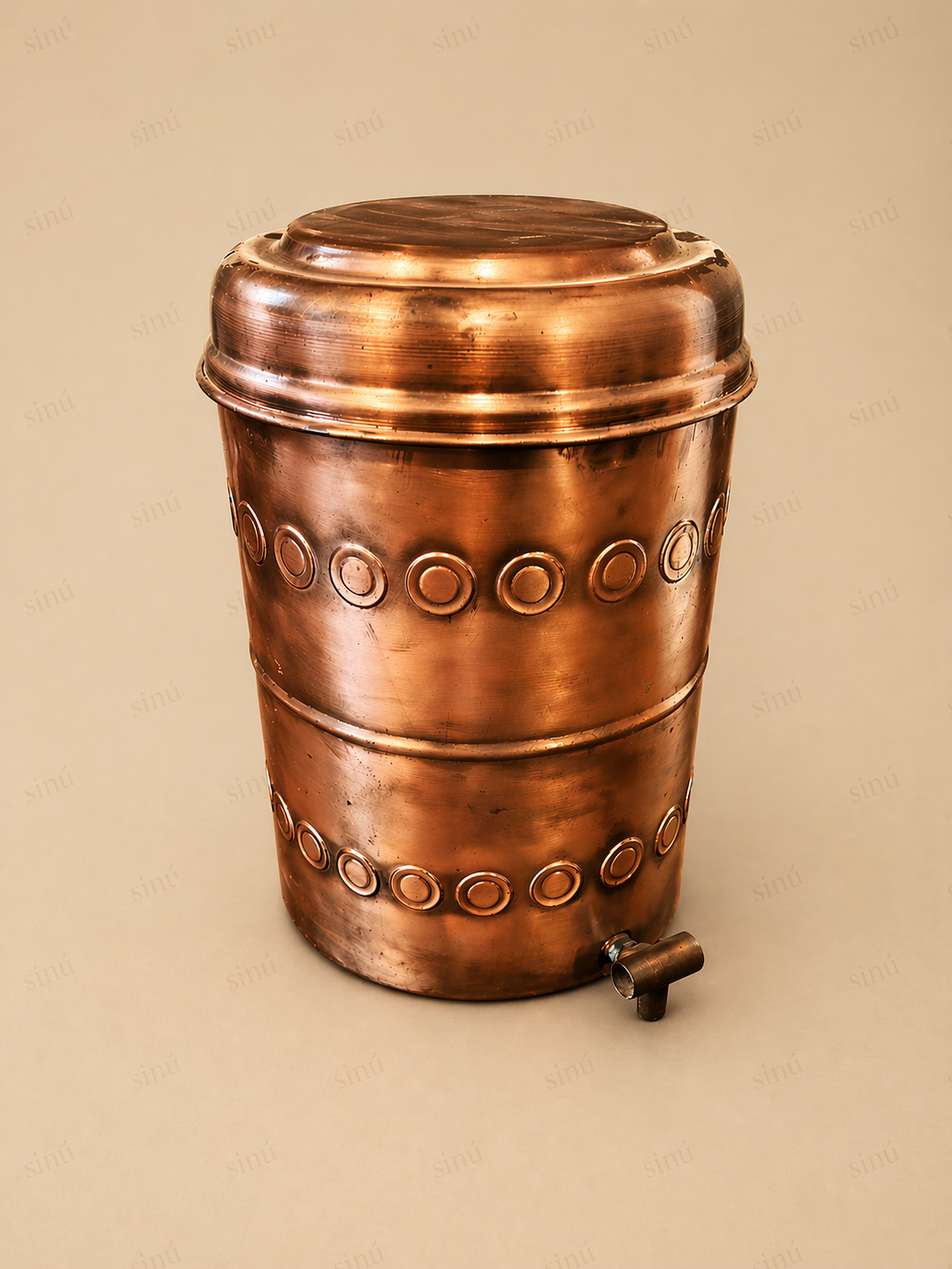 Papelera o caneca en bronce Sinú Design